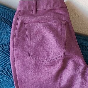 BANANA REBUBLIC Purple Fashion Pants. Size 8